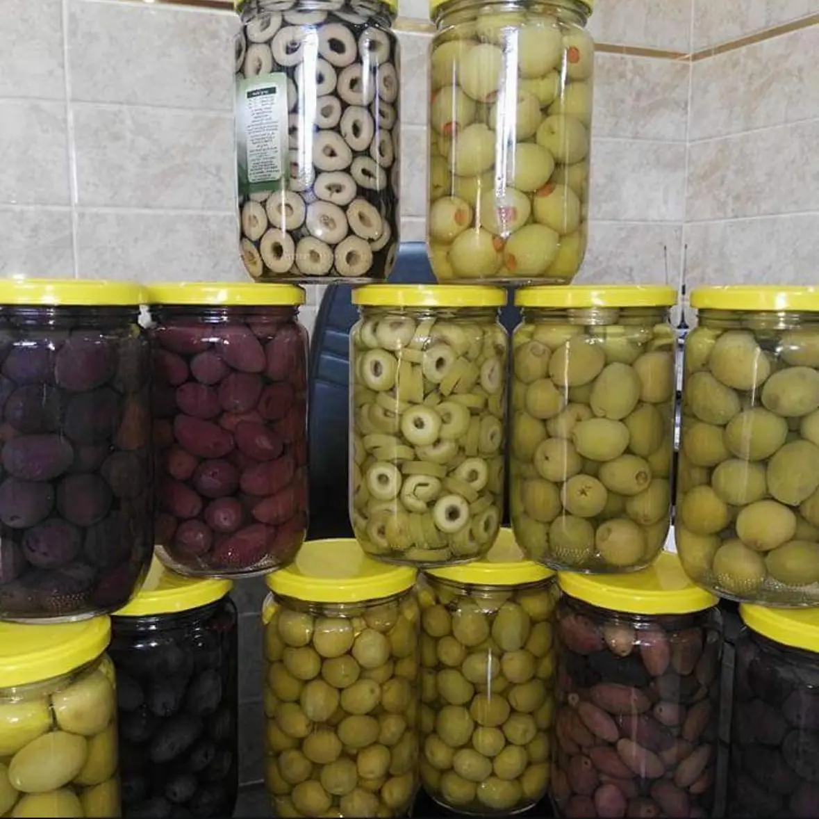Roudy Olive Gallery Photo 2